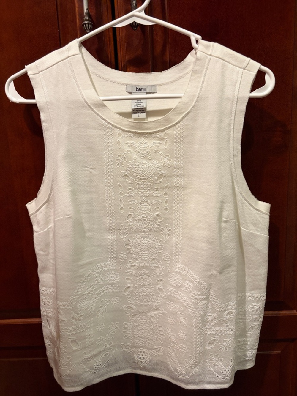 Bar III Cream Sleeveless Embroidered Knit Tank Fully Lined Size L